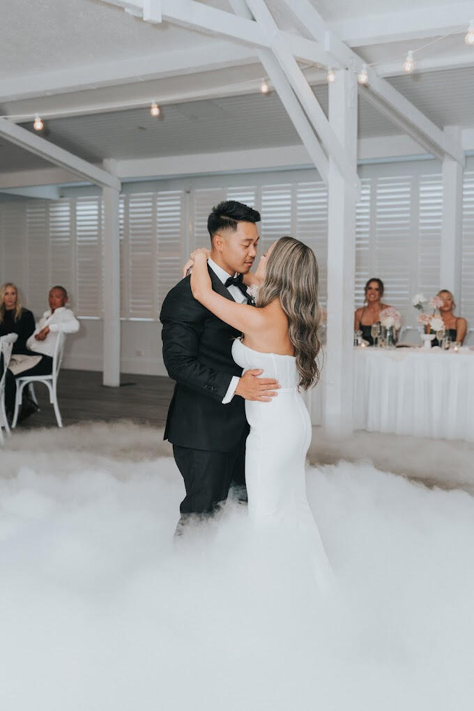Wedding dance instructor Wedding dance instructor